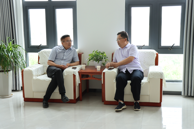 太和縣委常委、常務副縣長朱啟峰一行至公司參觀調研